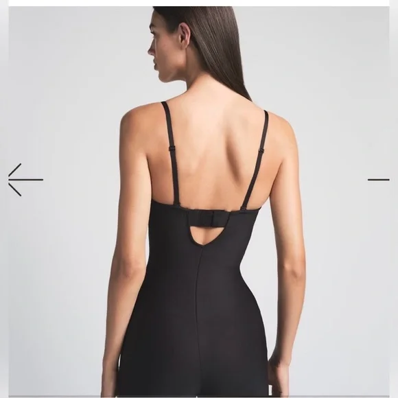 SKIMS BODY ZONED UNDERWIRE MID THIGH BODYSUIT- ONYX NWT